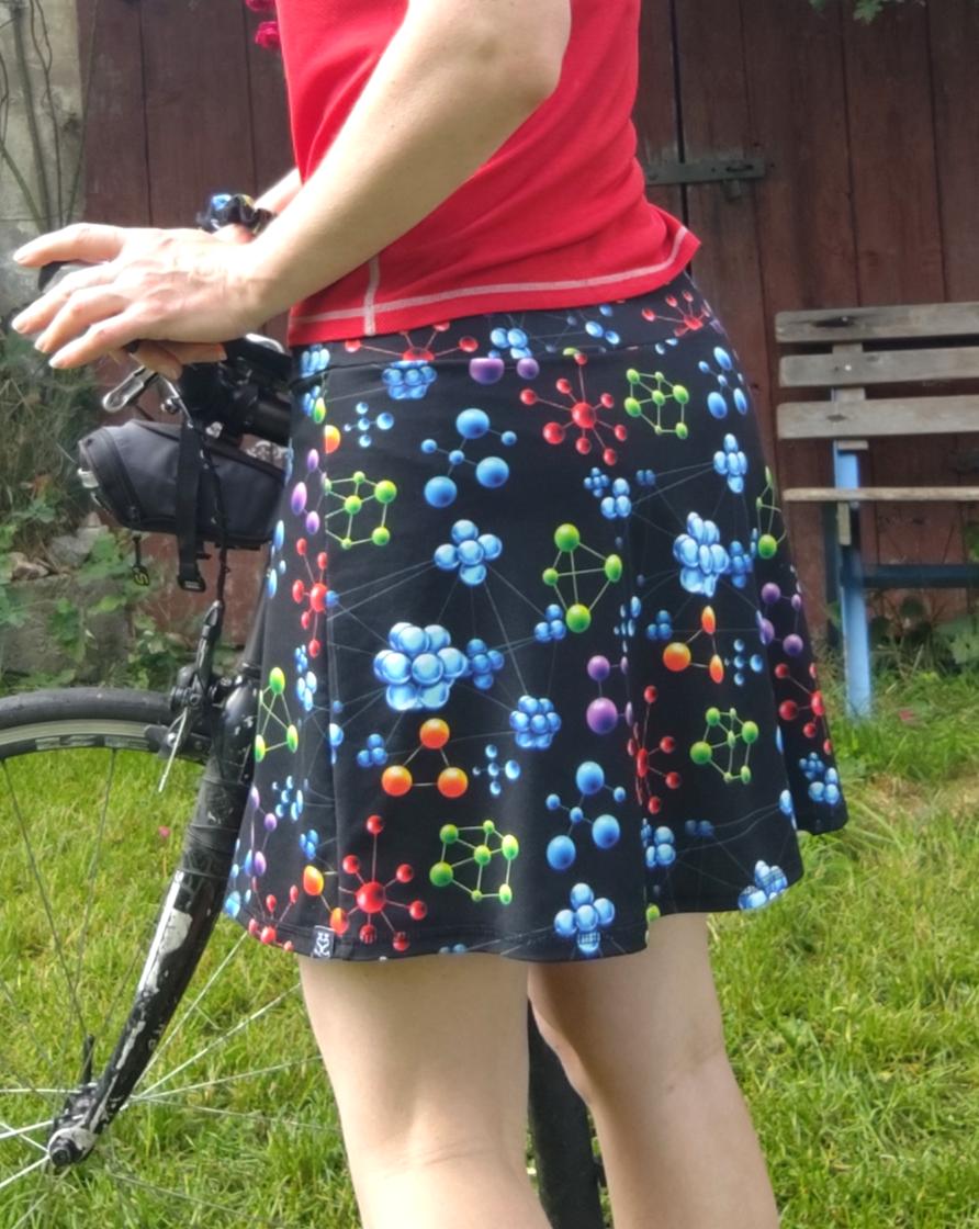sportovní sukně molekuly, všité kraťasy s kapsou, pevnější materiál, sukně lehčí, vel. l 44, sportovní sukně molekuly, všité kraťasy s kapsou, pevnější materiál, sukně lehčí, vel. l 44,